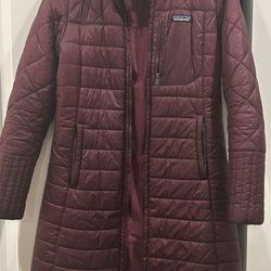 Deep Mahogany Patagonia radalie long puffer jacket ( Size S/Small)
