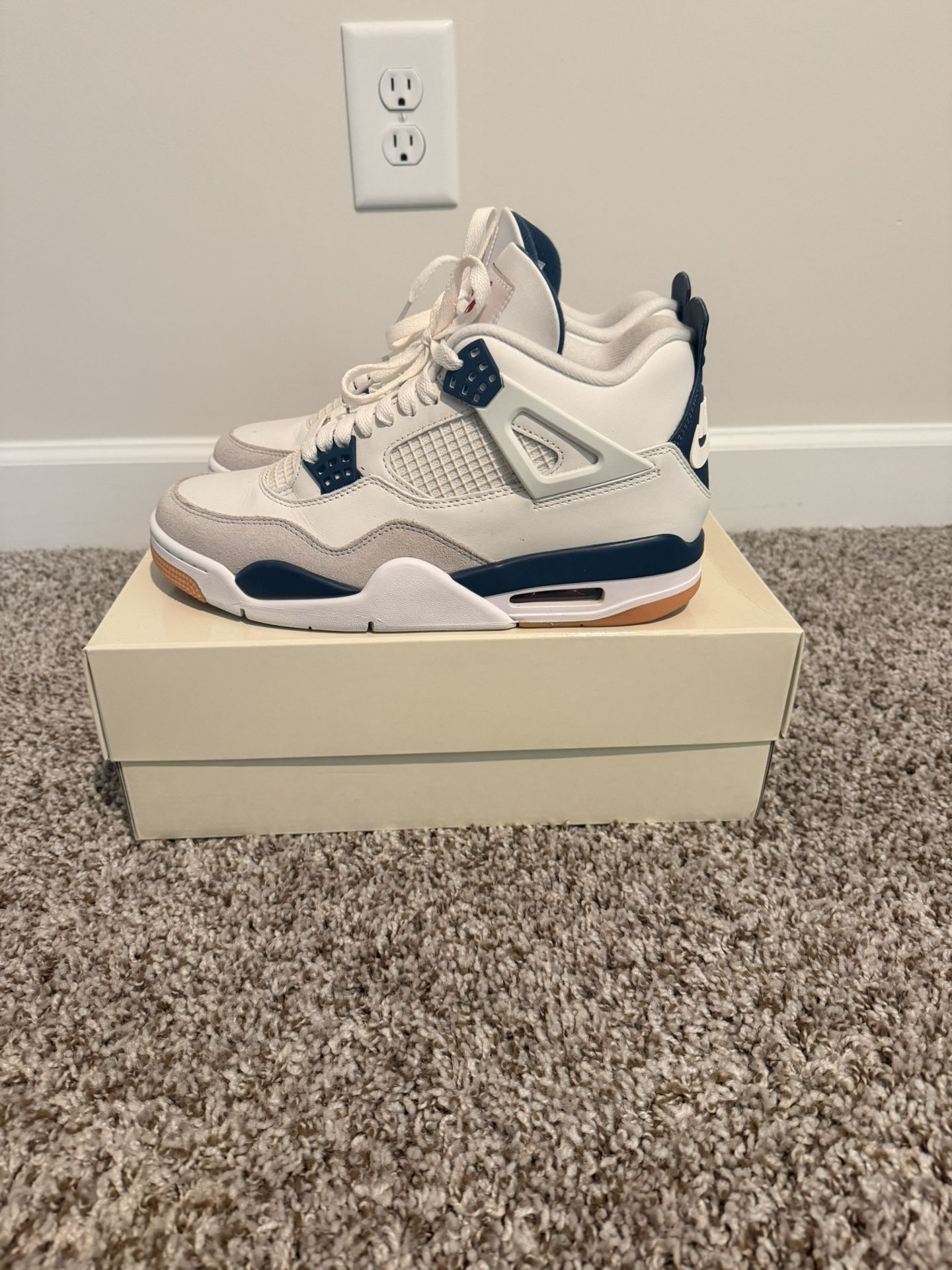 Jordan 4 SB Dunk Navy