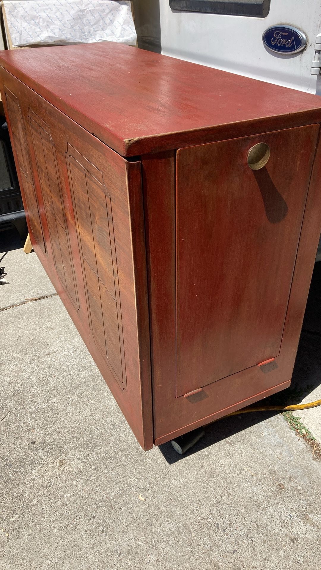 Vintage sewing table