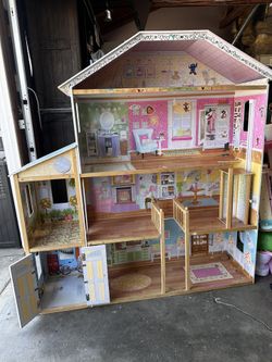 Barbie Dollhouse