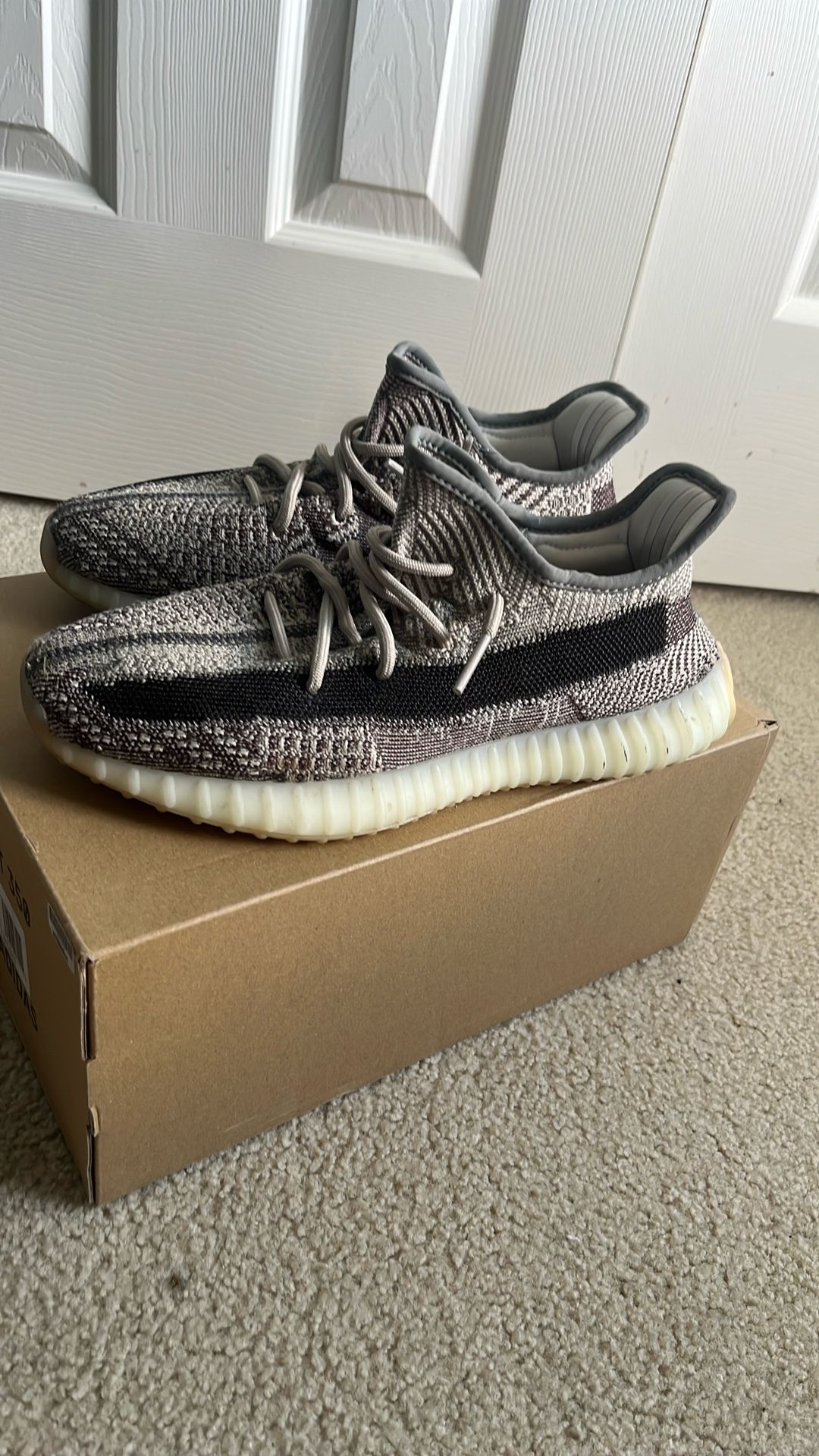 Yeezy Boost 350 V2 “Zyon” (FZ1267), size 8, Barely Worn/ W Box