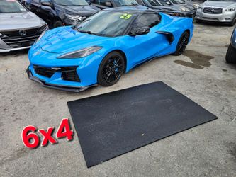 🛑Rubber Mats, Area Rugs,Stall Horse,Carpets- Gyms,Garage,foot traffic walkways,etc Price $90each🛑
🛑 Heavy Duty Rubber Stall Mats 4x6 (3/4" Thick)