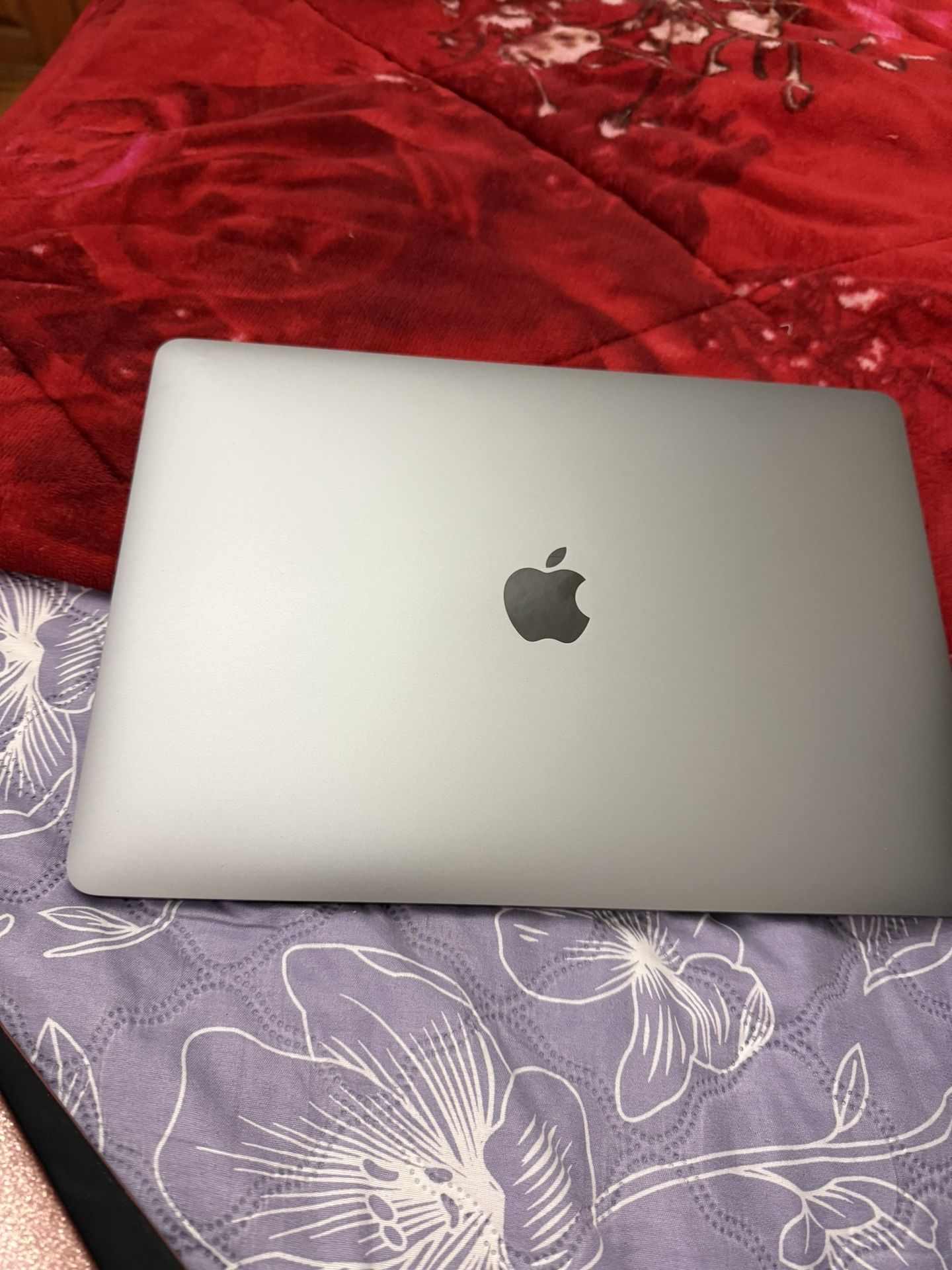 MacBook Pro 13 Inch