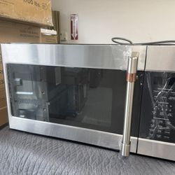 Café Over The Range Microwave 400CFM
