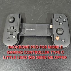 BACK BONE GAMIN CONTROLLER TYPE C FOR IPHONE AND ANDROID LITTLE USED