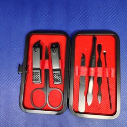 Compact Mani Travel Kit