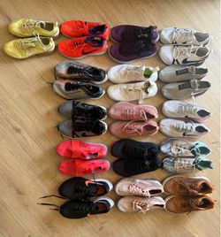 Woman’s Athletic Shoes