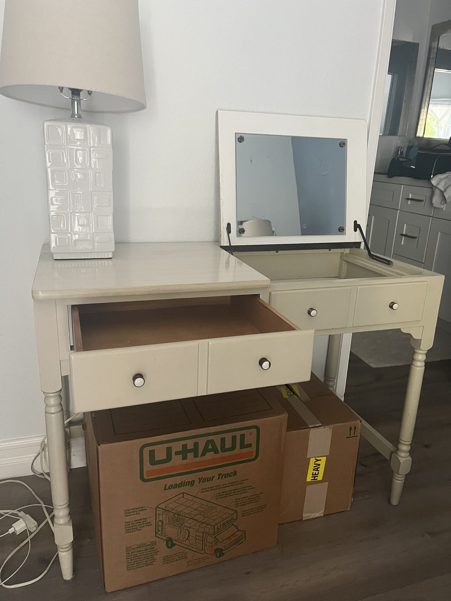 Desk With Chair