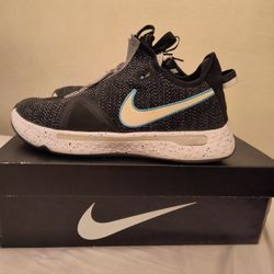 Basketball Shoes (PG 4)