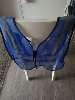 VEST 🦺