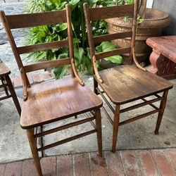  Wooden Chairs X4 