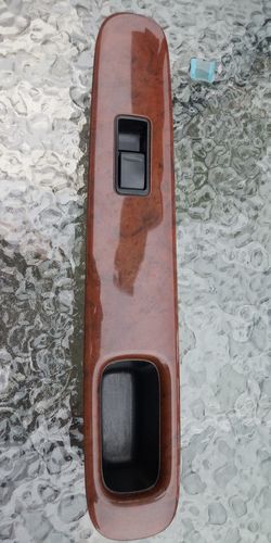 2000 2001 2002 2003 2004 Toyota Avalon Passenger Side Right Rear Windo - $30 (Pawtucket)