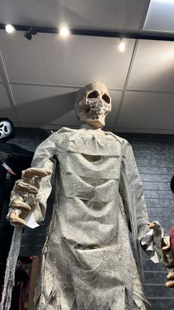 Giant Animated Mummy