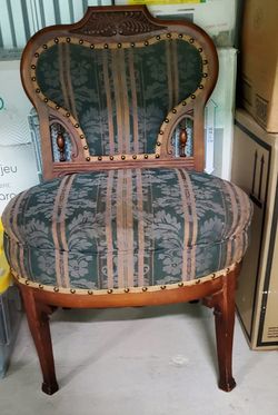 Antique Victorian Style Side Chair
