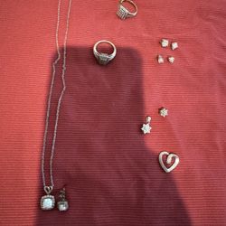 Miscellaneous Jewelry 