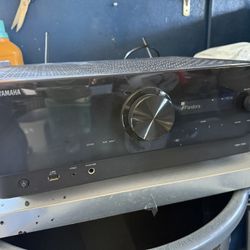 TSR-700 7.2-channel AV Receiver with 8K HDMI and MusicCast
