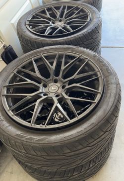 Vorsteiner 22in V-FF 107 Black Rims With Tires