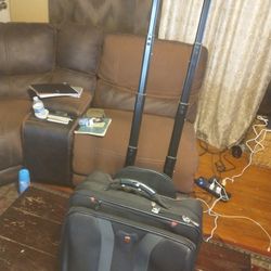 Swiss Gear Rolling Business Case Lots Of Space For Documents ,Up To 17" Computer  In Great Condition Only  $60