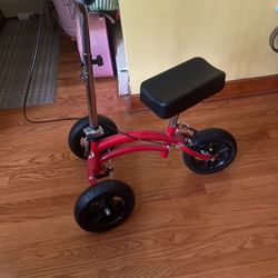 Knee Scoter In Great Shape Scoter Para Rodilla En Muy Buenas Condiciones 