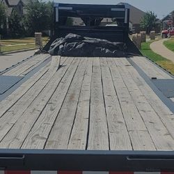 Used 30ft gooseneck trailer