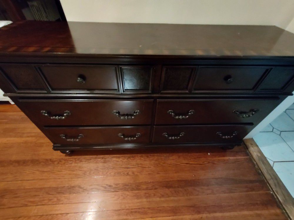 Coaster Furniture Brown Dresser With 6 Spacious Drawers 
