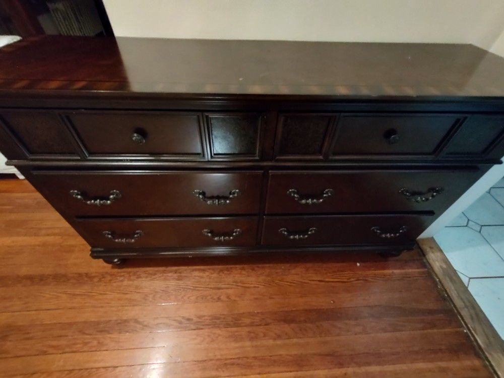 Coaster Furniture Brown Dresser With 6 Spacious Drawers