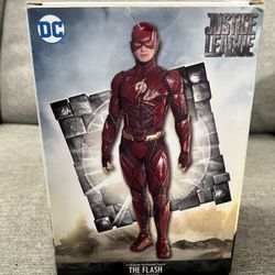 Justice League The Flash Statue