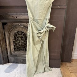 V. Chapman Linen Midi Dress