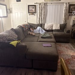 Sectional Couch With Ottoman Storage 