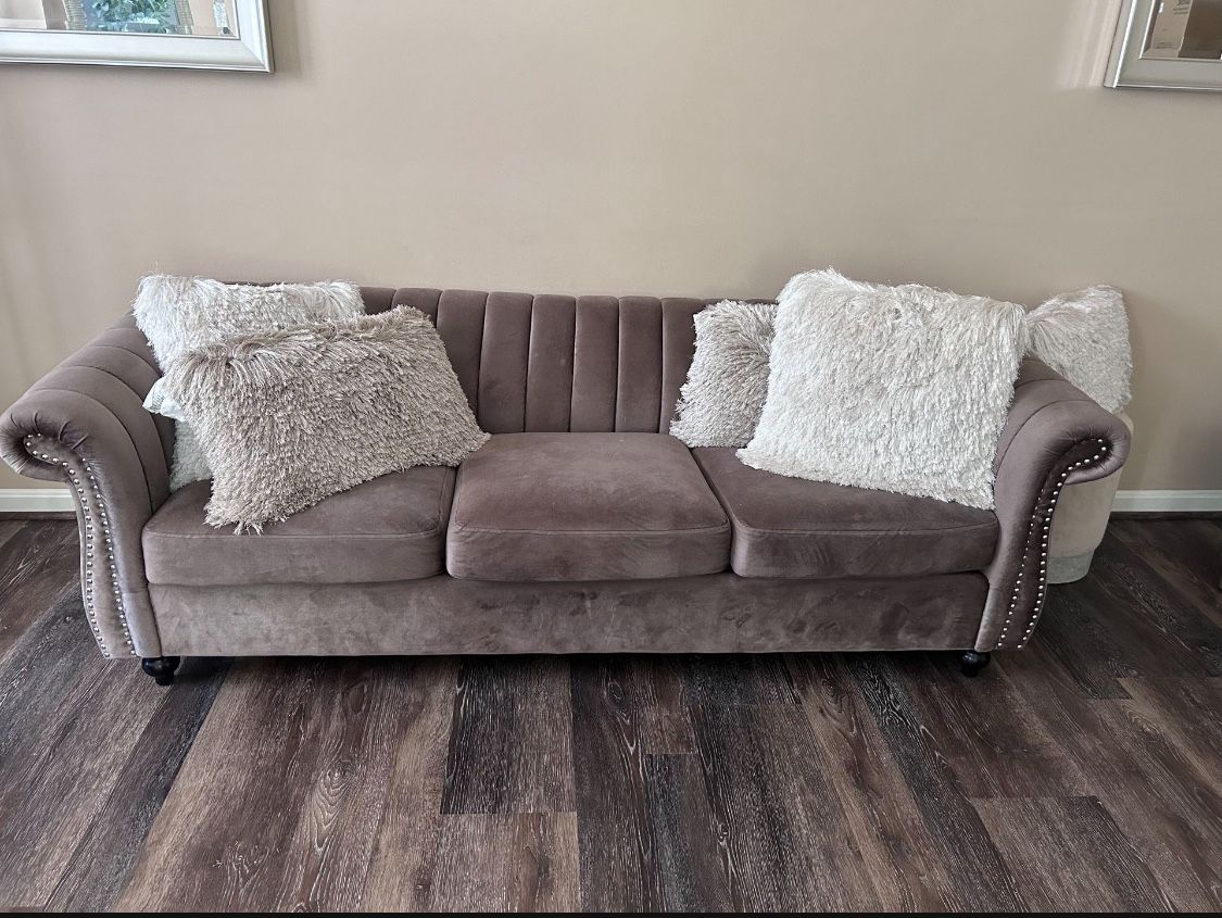 Living room Sofa for Sale