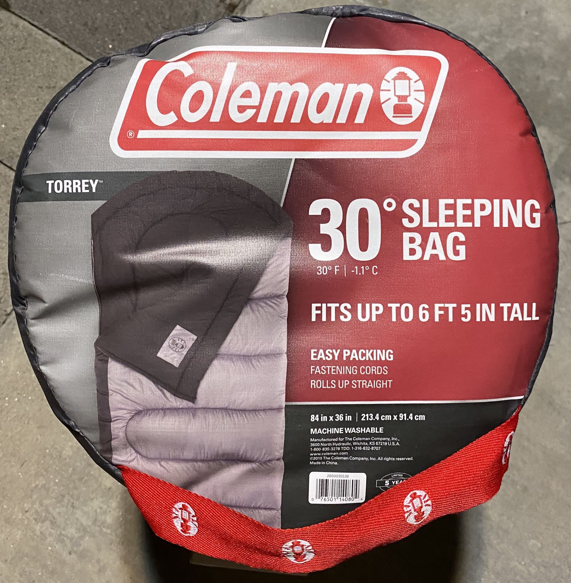 Brand New in Bag! Coleman Torrey 30 Degree Big and Tall sleeping Bag Grey and Black