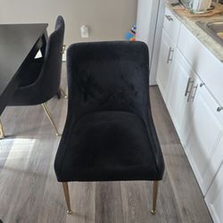  (4 CHAIRS) 4 SILLAS...  POR $100 DOLLARES