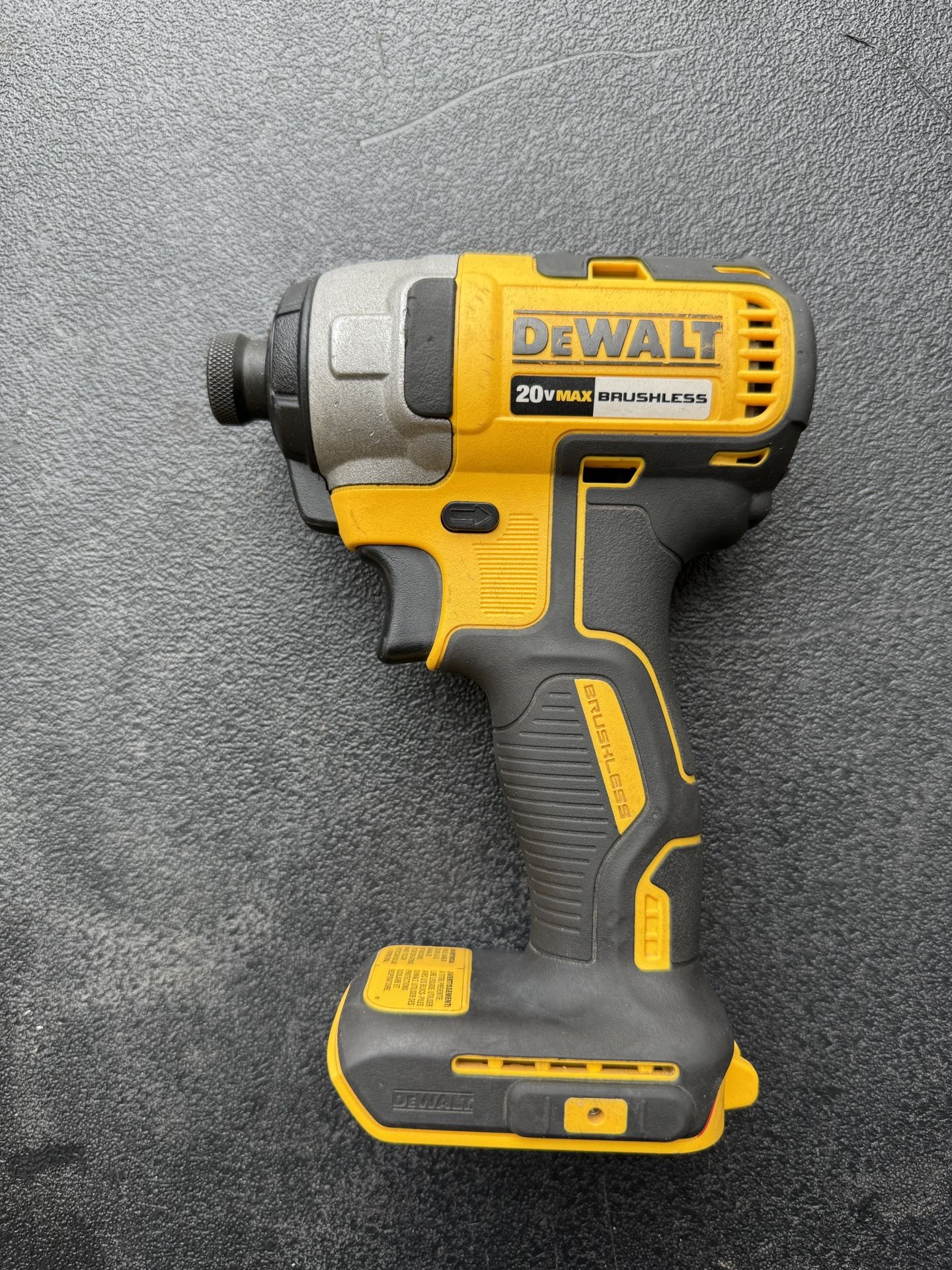 DEWALT 20-volt max 1/4-in Brushless Cordless Impact Driver (tool only)