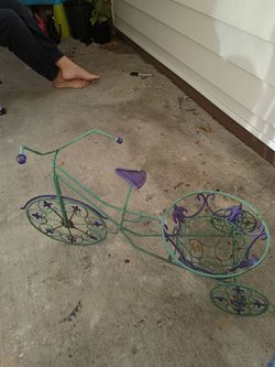 Bike planter