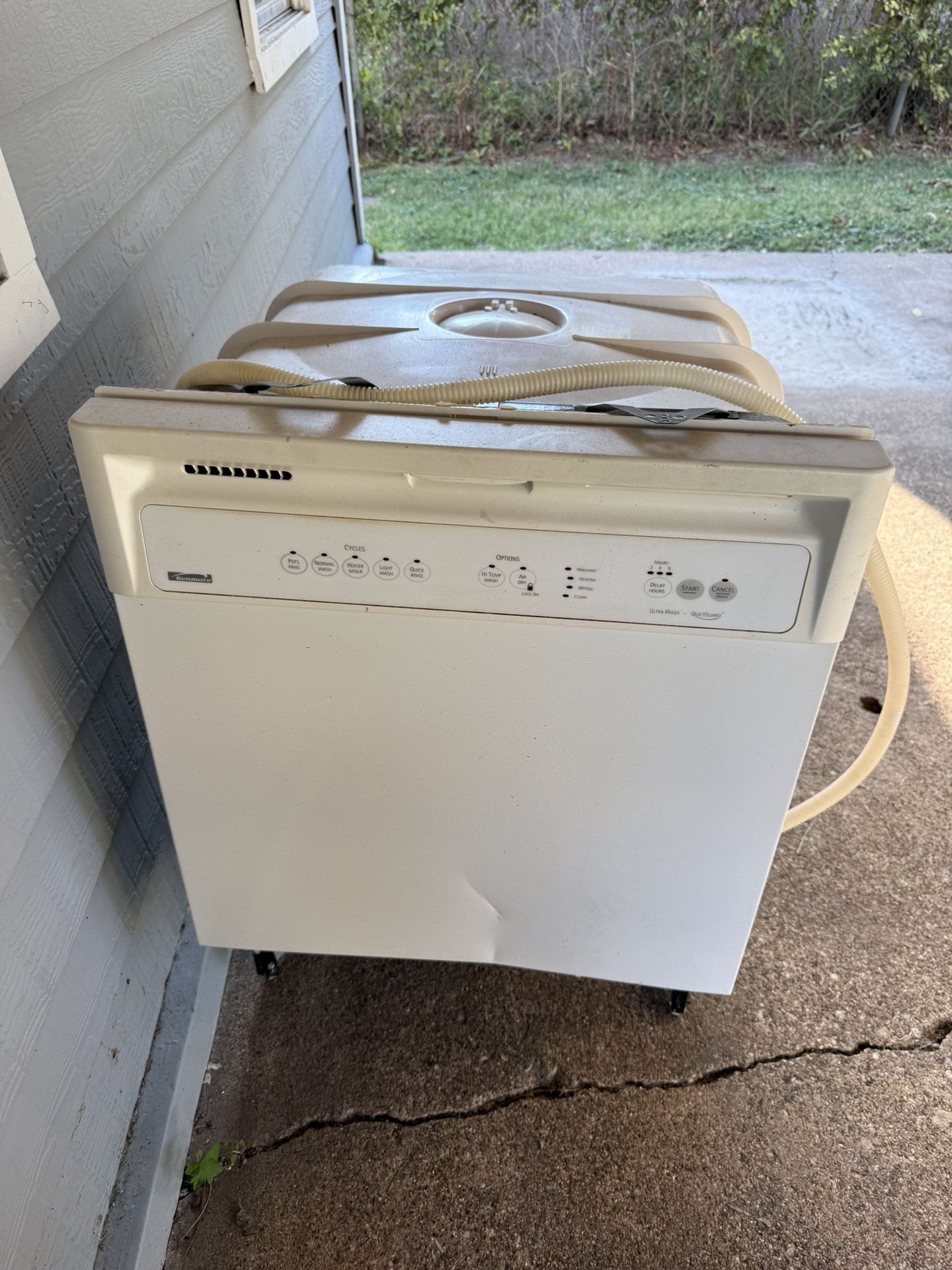 Dishwasher 