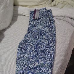 Blue Print And White Capri Pants