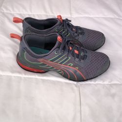 PUMA SHOES running Size 9.5