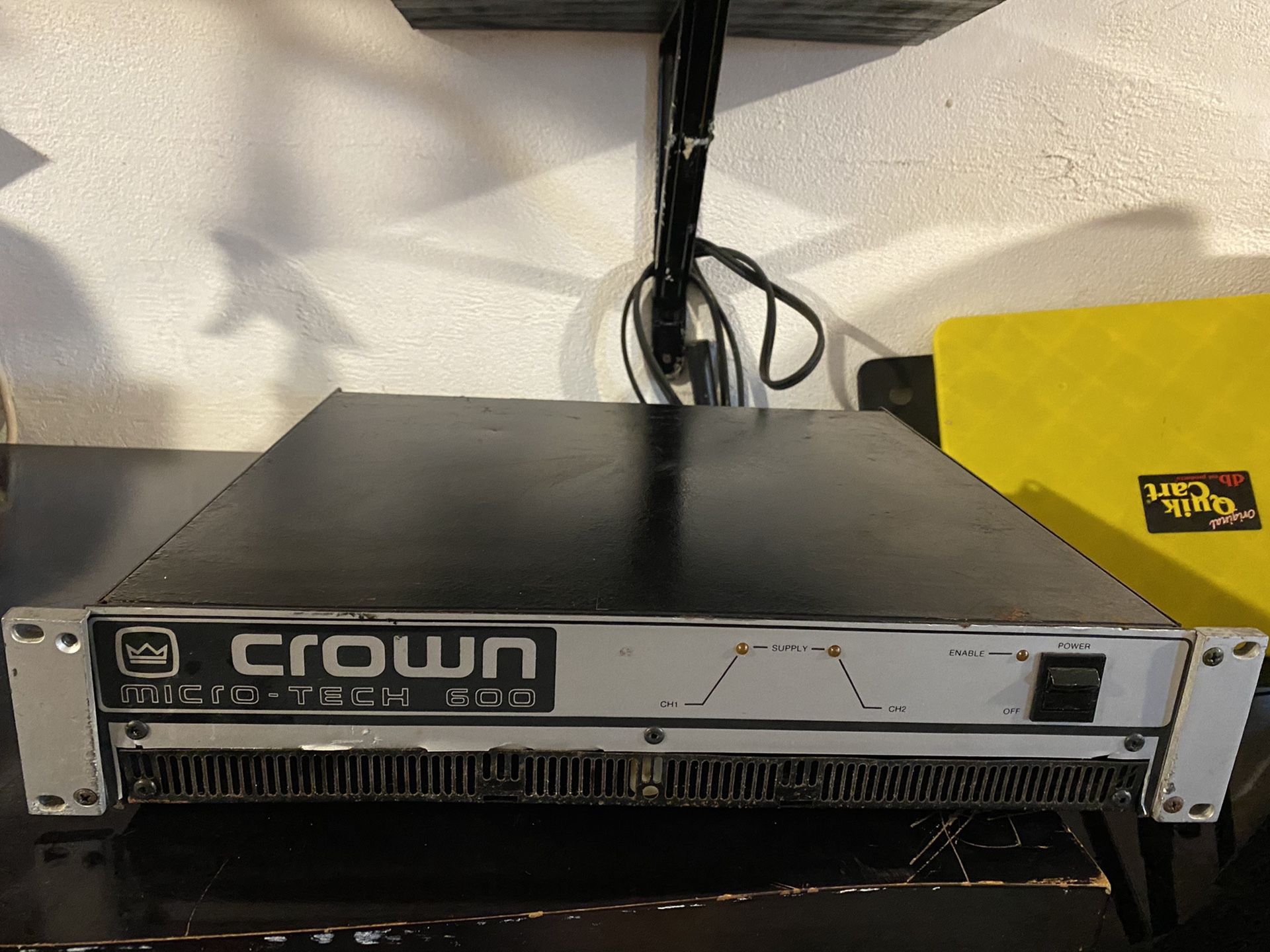 Crown amplifier