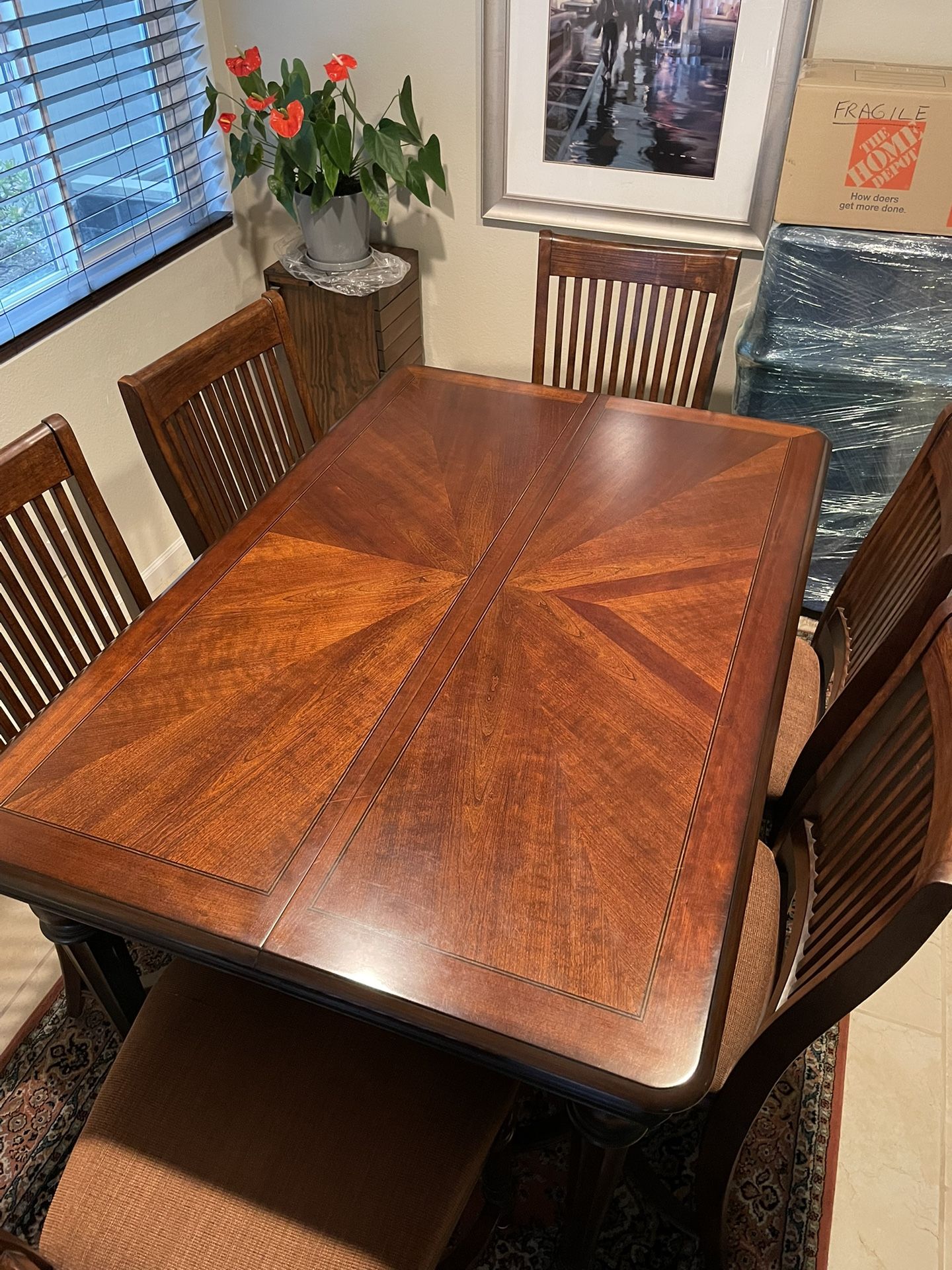 Gorgeous 8-person Dining Set With Matching Hutch