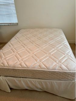 Queen mattress and box spring