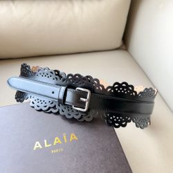 AlaIa Bustier Belt in vienne wave calfskin