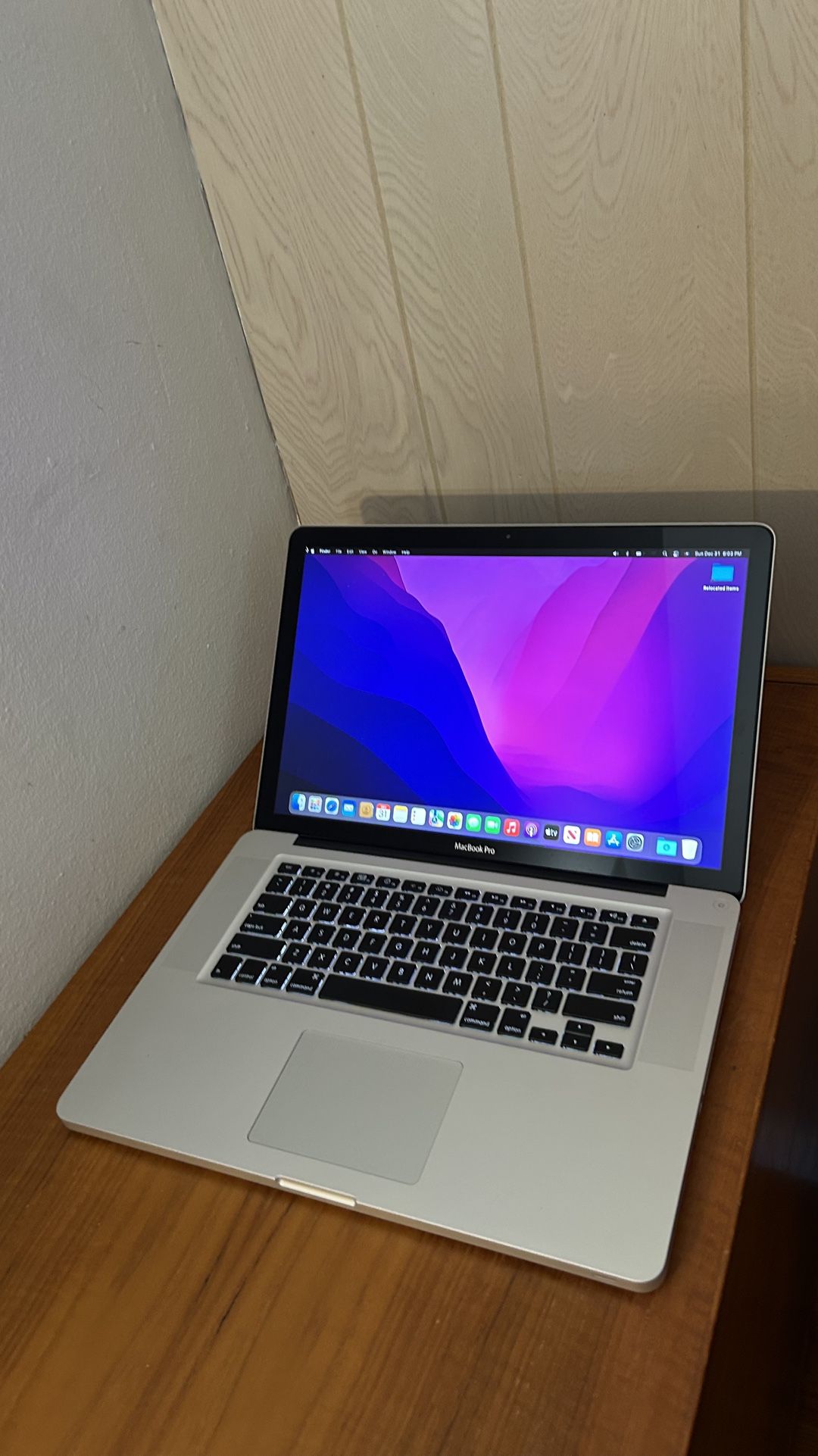 Apple MacBook Pro 15” I7/8GB/256GB SSD $175