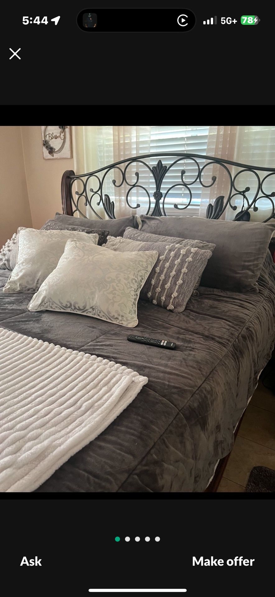 Cali King Bedroom Set