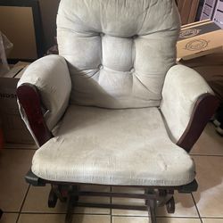 Rocking Chair 