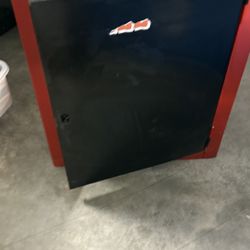 Heavy-Duty Red Metal Workshop Cabinet – Great for Garage or Tools