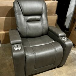 Best Gamer Chair! Power Recliner, Massage, And Integrated Sound System. $9.99 Financing