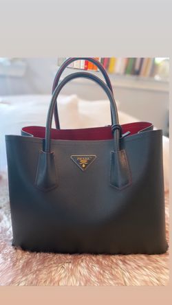 Beautiful Prada purse- perfect for Christmas present!