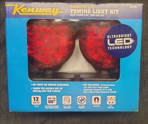 Tow lights
