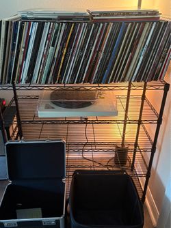 🎵 Premium Vinyl Collection — 151 Records + Turntable & Case
