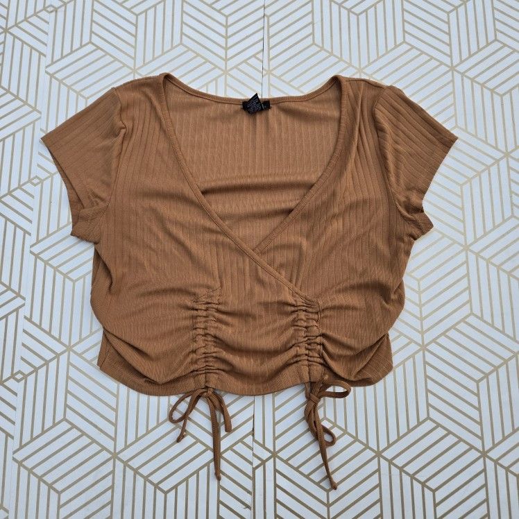 Rue21 Brown Ribbed Tie-Front Crop Top Large